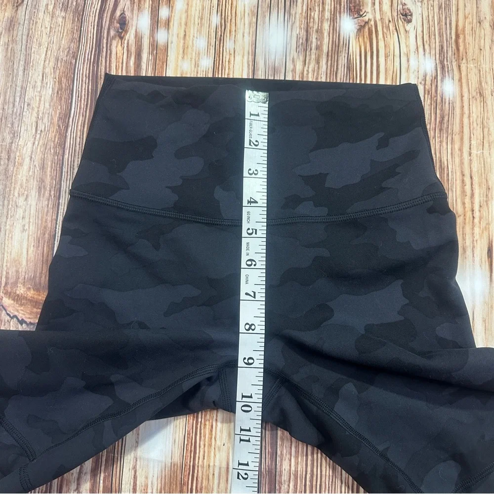 Lululemon Athletica Women’s Short Sizev4